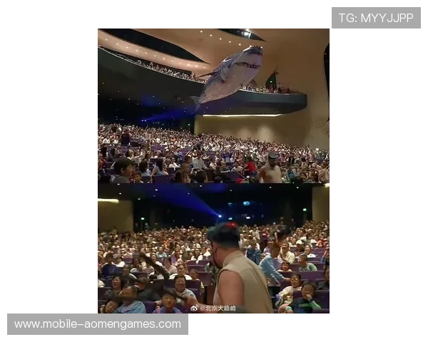 在澳门伦敦人剧场观看全球著名剧目的最新演出，体验一场视听盛宴的极致享受